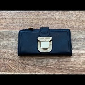 Micheal Kors Charlton Black Leather Wallet